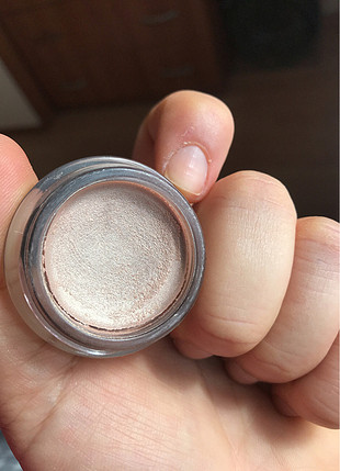 Revlon krem far