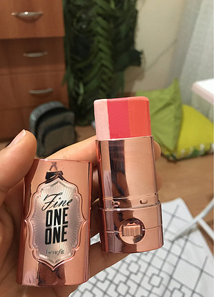 Benefit Cosmetics Benefit Krem Allık