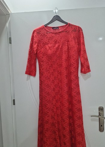 kırmızı dantel abiye