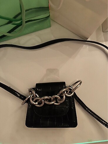 stradivarius minik çanta