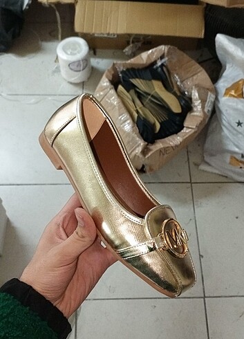 Michael Kors Gold mk babet