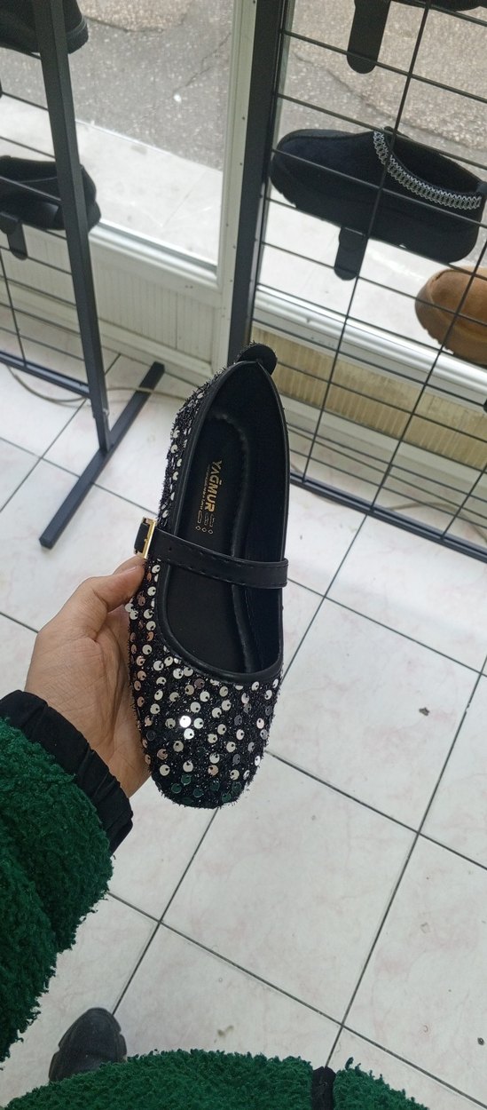 Siyah Blok Topuklu Parlak Kadın Babet - Görsel 3