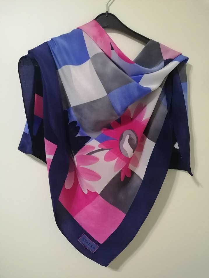 Vintage vakko %100 ipek Kadın Çok Renkli Modern Desenli eşarp - Görsel 2