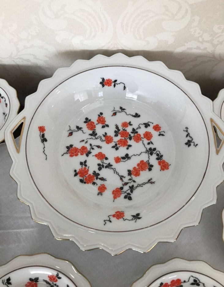 Antika Alman lokumluk. Beyaz Çiçek Desenli 7 Parça Porselen - Görsel 4