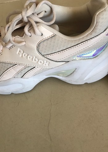 Reebok Beyaz Bağcıklı Kadın Spor Ayakkabısı