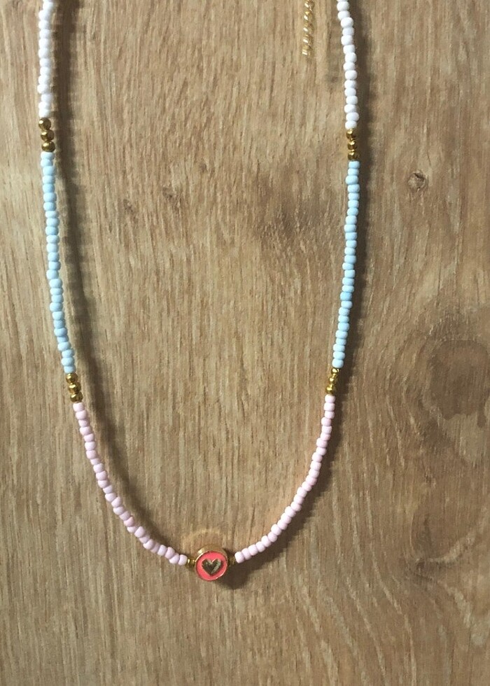 Karışık Renk Boncuk Detaylı Kalpli Kolye - Görsel 2