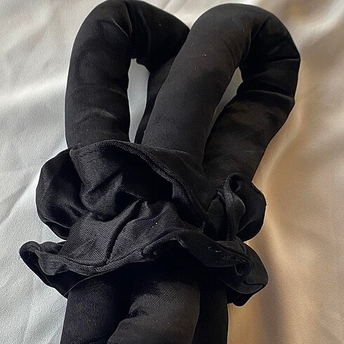 Siyah Renk Saç Şekillendirici Saç Sosisi Saten Toka Seti - Görsel 3