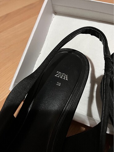 38 Beden ZARA ayakkabı