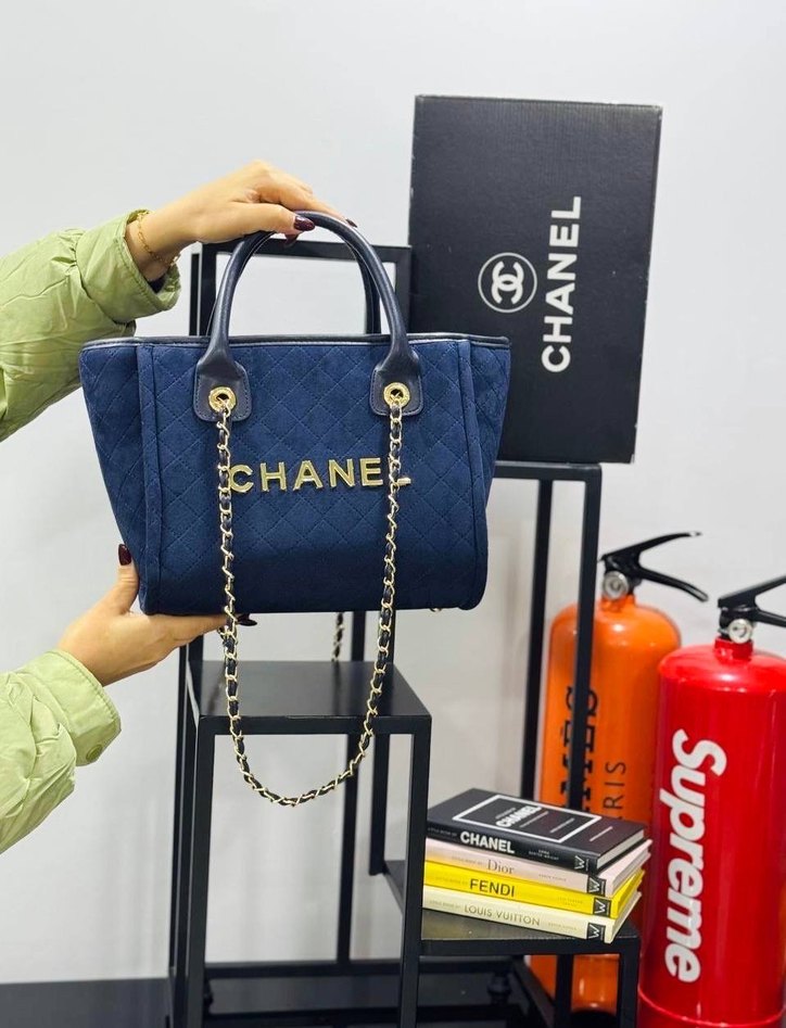 Zincir Detaylı Siyah Süet Kadın Çanta - Görsel 3