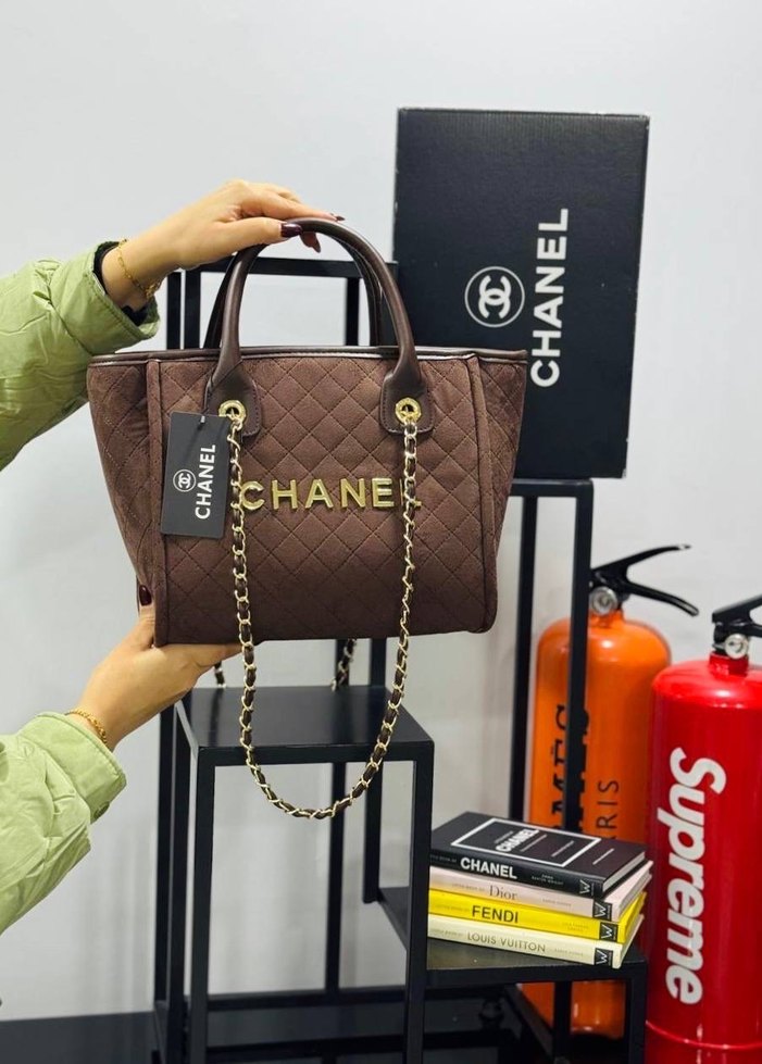 Zincir Detaylı Siyah Süet Kadın Çanta - Görsel 2