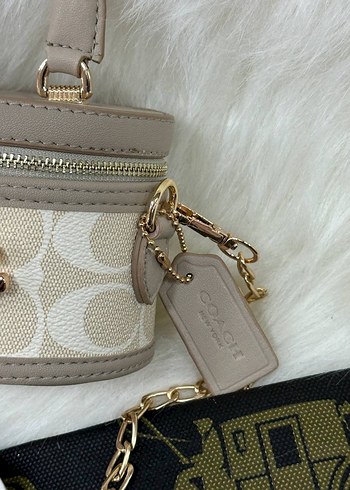 Zincir Detaylı Kahverengi Yılan Derisi Desenli Kadın Çanta - Görsel 20