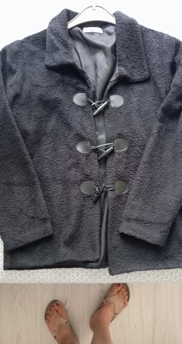 Düğmeli Siyah Kadın Midi Kaban - Görsel 4