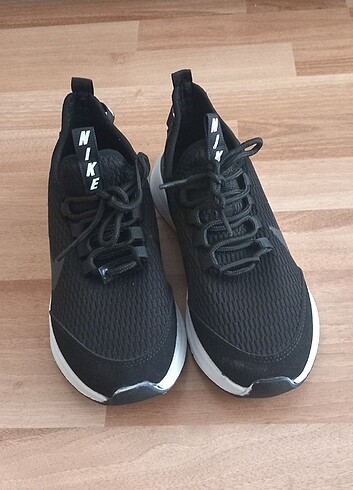 36 Beden Spor ayakkabi