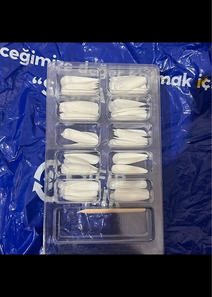 Takma Tırnaklar - Görsel 2