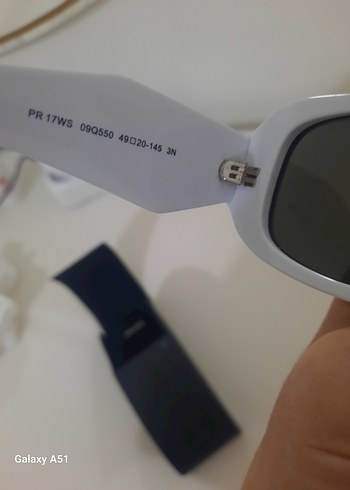 Minimalist Beyaz Kadın Güneş Gözlüğü - Görsel 6