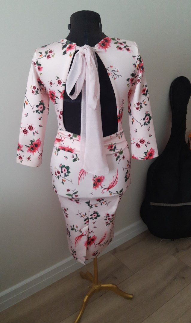 Pembe Çiçek Desenli Uzun Kollu Kalem Elbise - Görsel 2