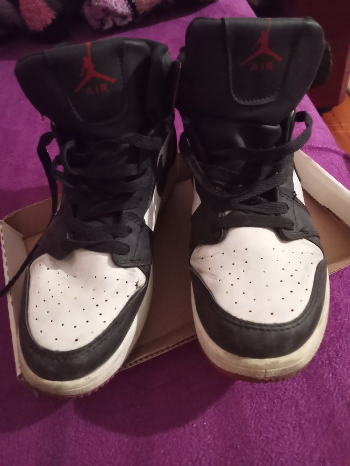 Beyaz Siyah Basketbol Ayakkabısı Velcro Detaylı - Görsel 4