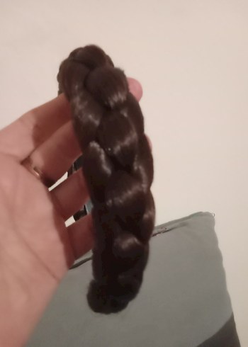 Kahverengi Örgü Detaylı  Taç - Görsel 3