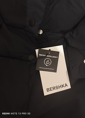 Bershka Bershka siyah şişme mont