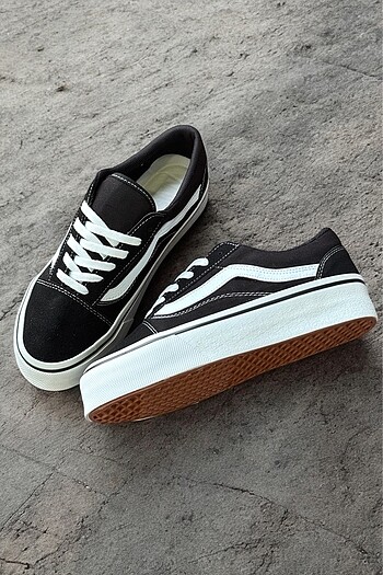 39 Beden siyah Renk VANS KALIN TABAN İTHAL
