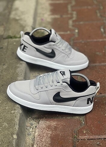 Nike Bot 36 nike 42 toplam 2 çift