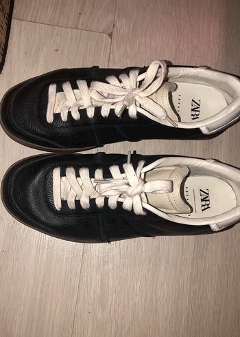 Zara Zara Siyah Bağcıklı Kadın Spor ayyakabı hic giyilmedi