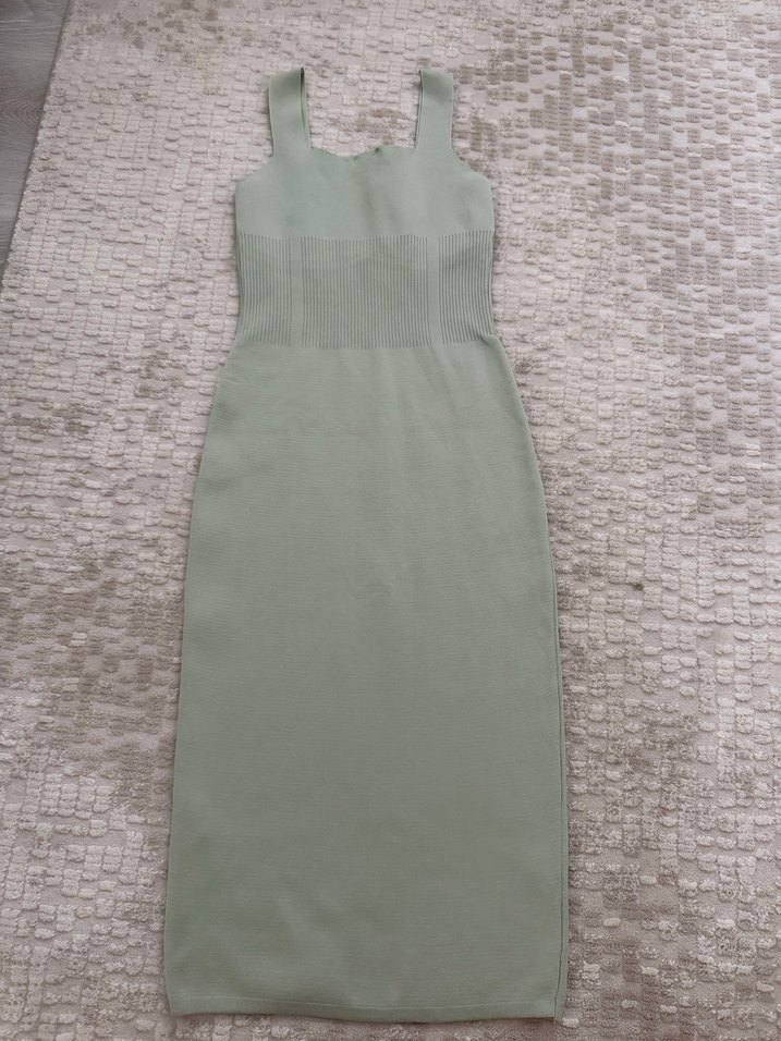 Uzun, Askılı, Dar Kesim Triko Elbise - Görsel 3