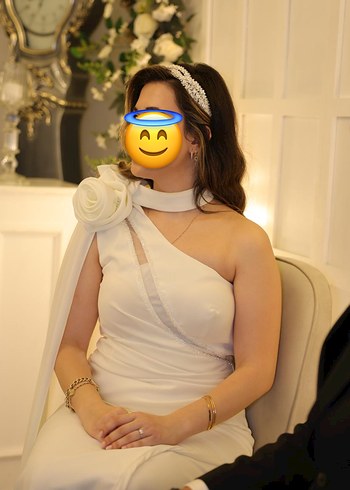 Beyaz Drapeli Nişan Elbisesi - Görsel 4