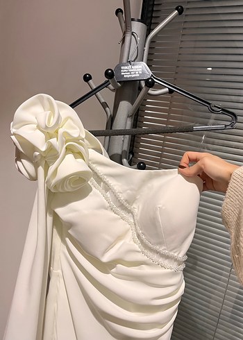 Beyaz Drapeli Nişan Elbisesi - Görsel 7