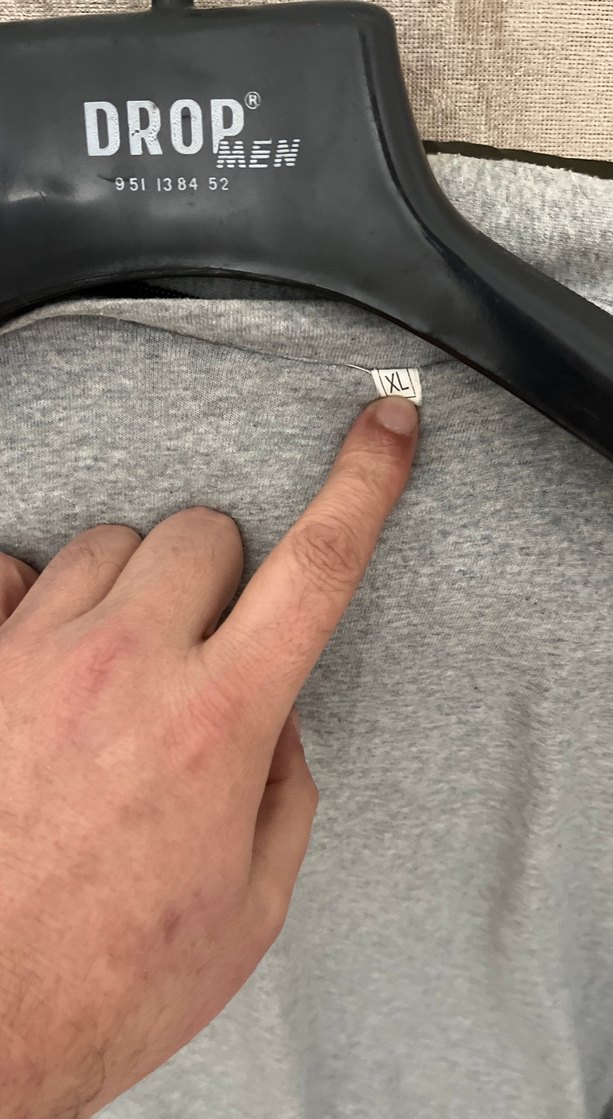 Adidas Gri İç Detaylı Erkek Mont - Görsel 4