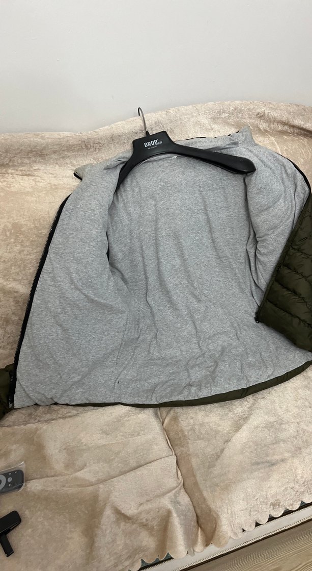 Adidas Gri İç Detaylı Erkek Mont - Görsel 3