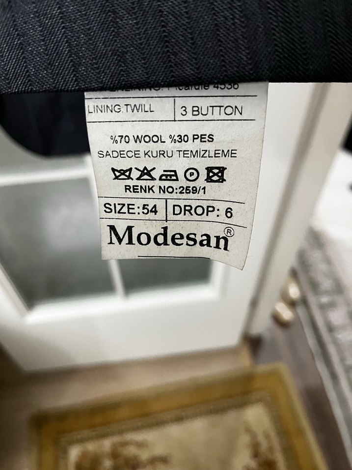 Gri Düğmeli Erkek Takım Elbise - Görsel 2