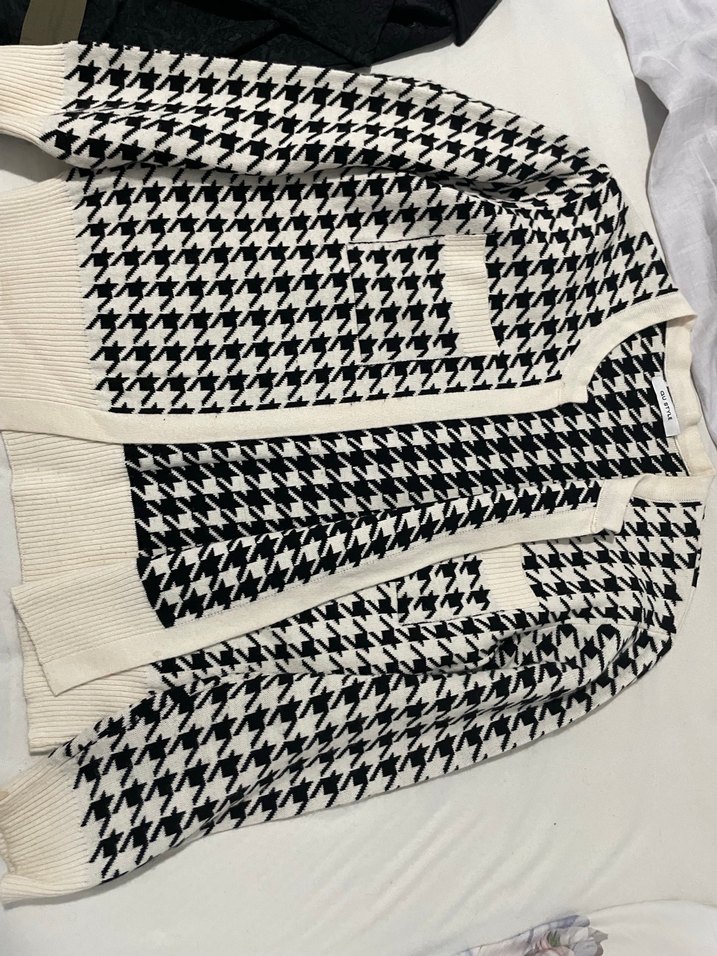 Uzun Kollu Örgü Kadın Hırka - Görsel 3