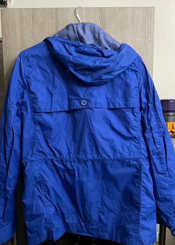 Düğmeli Parlak Mavi Yağmurluk - Görsel 3