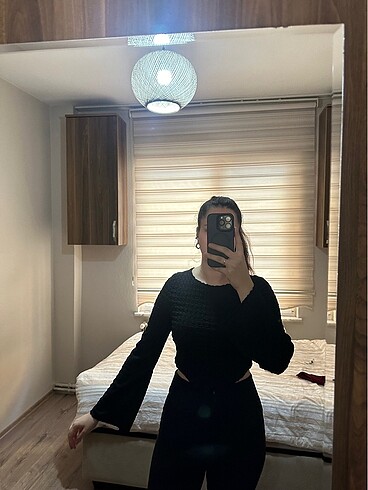 m Beden siyah Renk Crop bluz ????