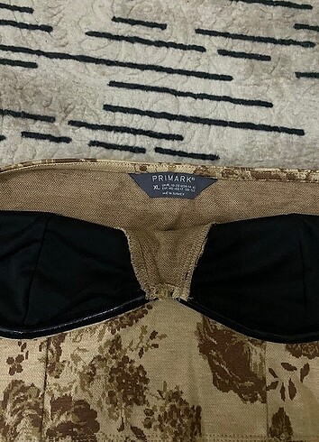 xl Beden cicekli taslı büstiyer