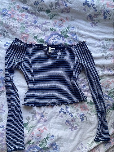 H&M divided bluz