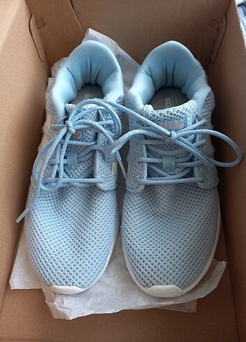 Adidas spor ayakkabı