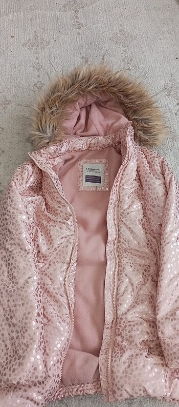11-12 Yaş Beden LCWAİKİKİ 11 12 YAŞ PEMBE DESENLİ ÇOCUK MONT