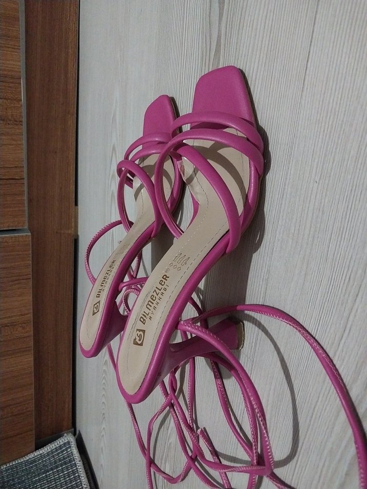 Topuklu sandalet - Görsel 2