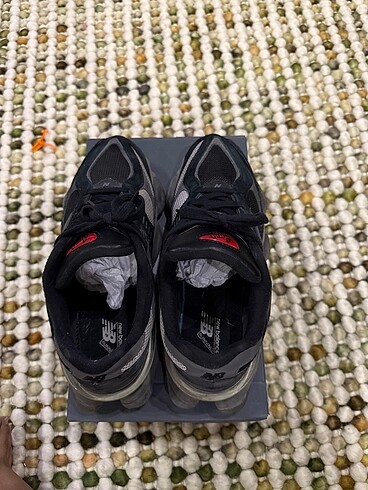 38,5 Beden New Balance 9060