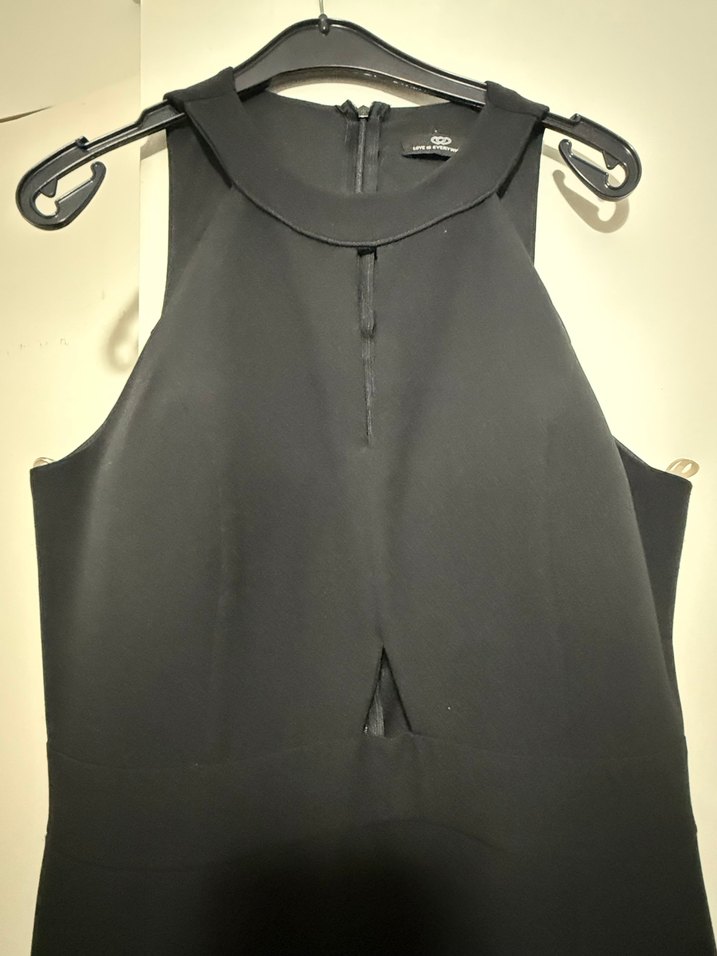 Siyah Yırtmaçlı Uzun Kadın Elbise - Görsel 2