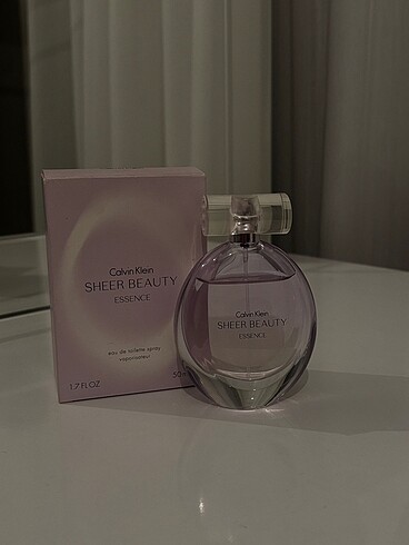 Calvin Klein Sheer beauty