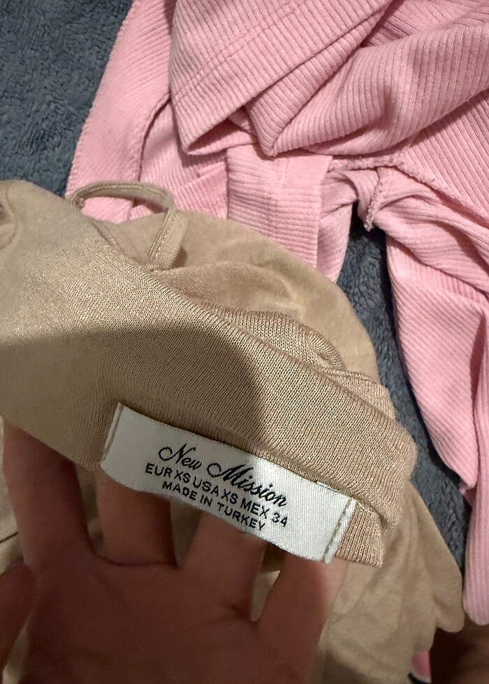 Vücudu saran elbise - Görsel 2