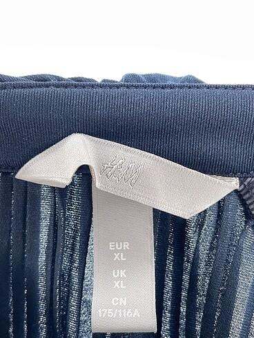 xl Beden çeşitli Renk H&M Bluz %70 İndirimli.