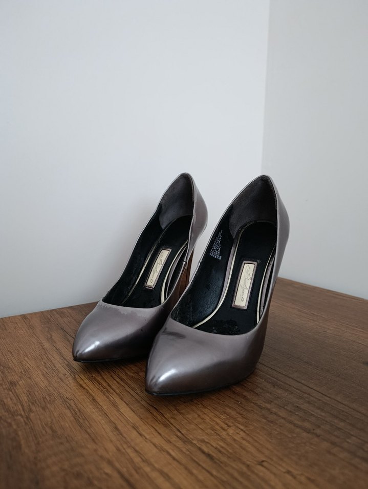 Klasik Kahverengi Rugan Stiletto - Görsel 2