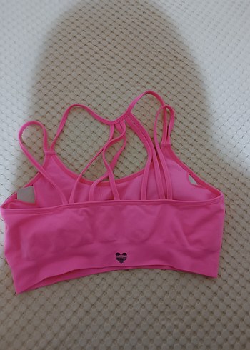 Pembe sporcu atleti - Görsel 4