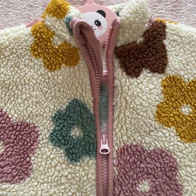 Çiçek Nakışlı Renkli Kız Çocuk Polar Ceket - Görsel 3