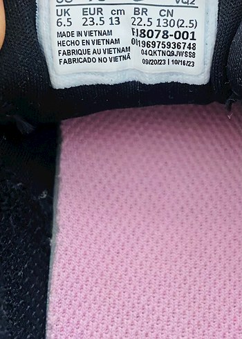 23 Beden siyah Renk Nike spor ayakkabı 23.5