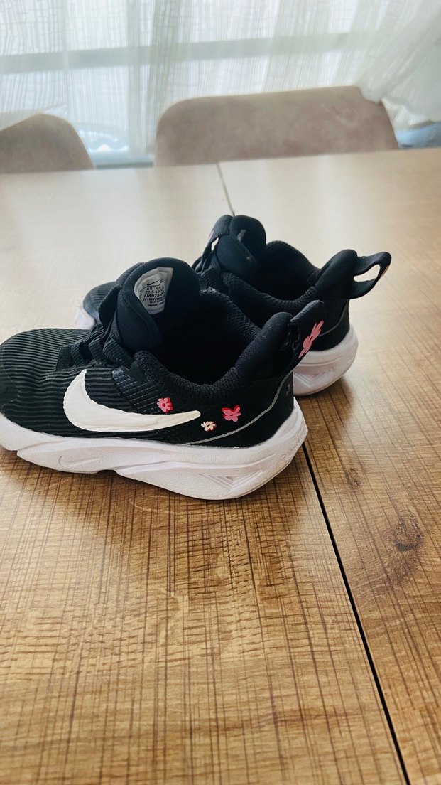 Nike spor ayakkabı 23.5 - Görsel 3
